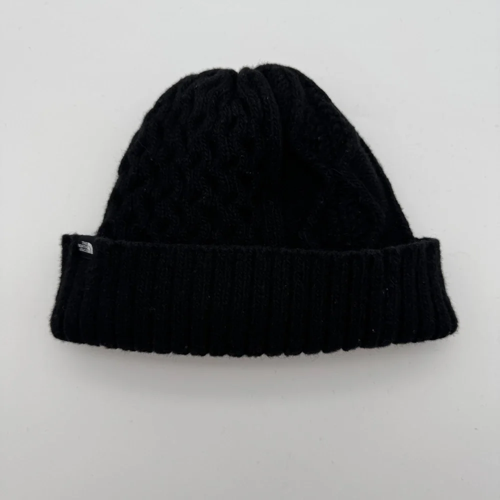 The North Face Little Kids Black Cable Knit Beanie Cuffed Winter Hat Logo Tag